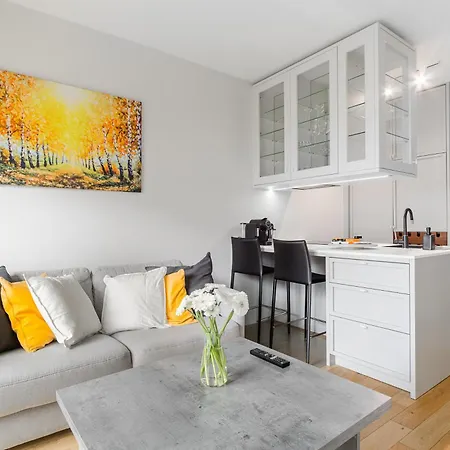 Appartement Beautiful With Parking In Mennica