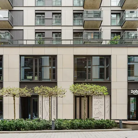 Beautiful With Parking In Mennica *