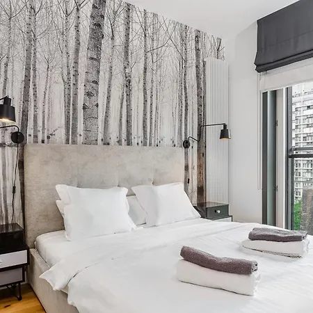 Beautiful With Parking In Mennica