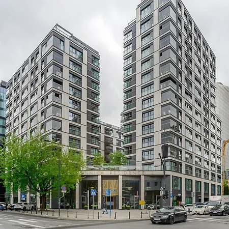 Appartement Beautiful With Parking In Mennica